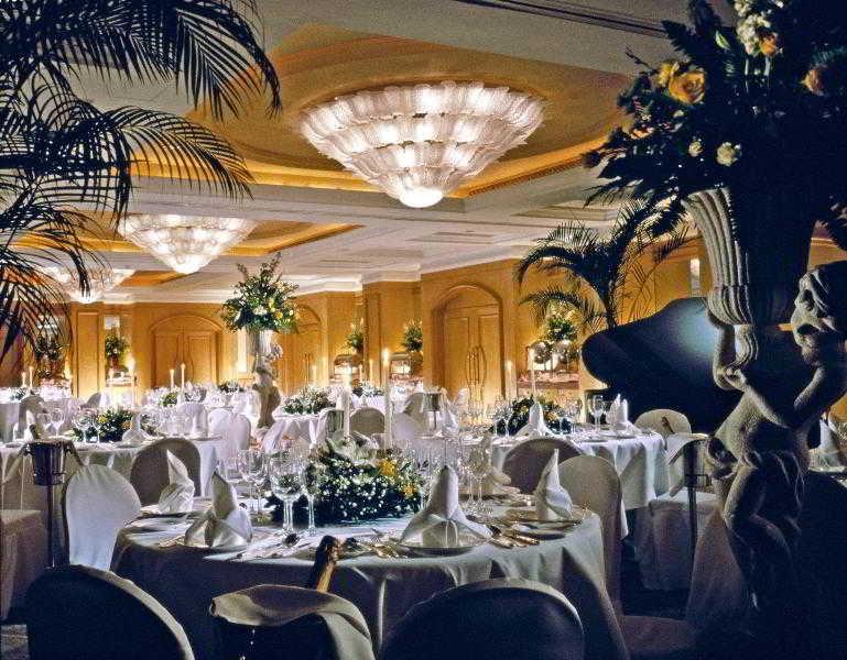 Grand Coloane Resort Macau Restaurang bild The ballroom at the Grand Hyatt Manila