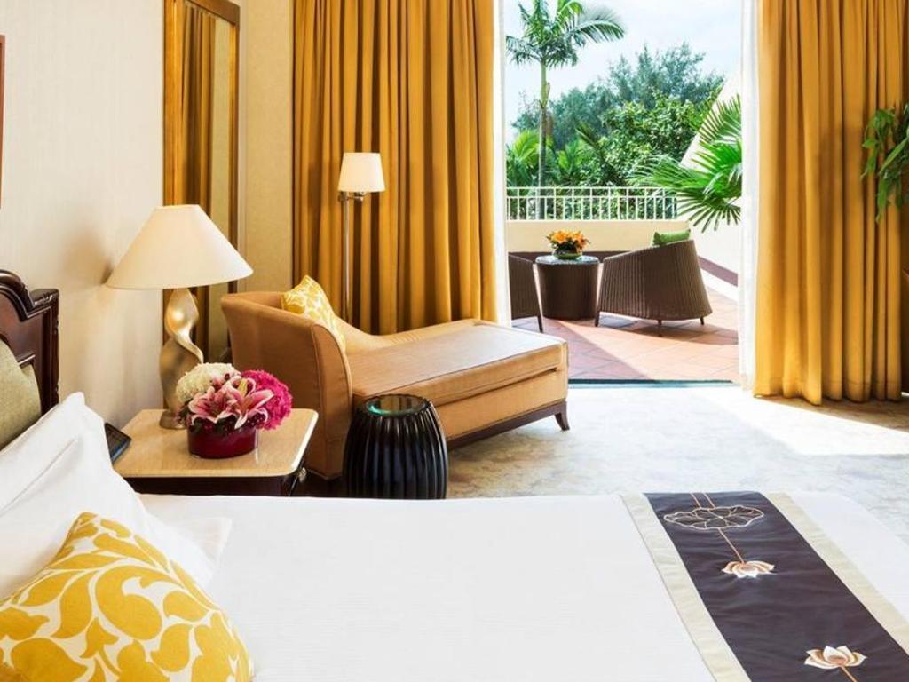 Grand Coloane Resort Macau Exteriör bild Deluxe Room